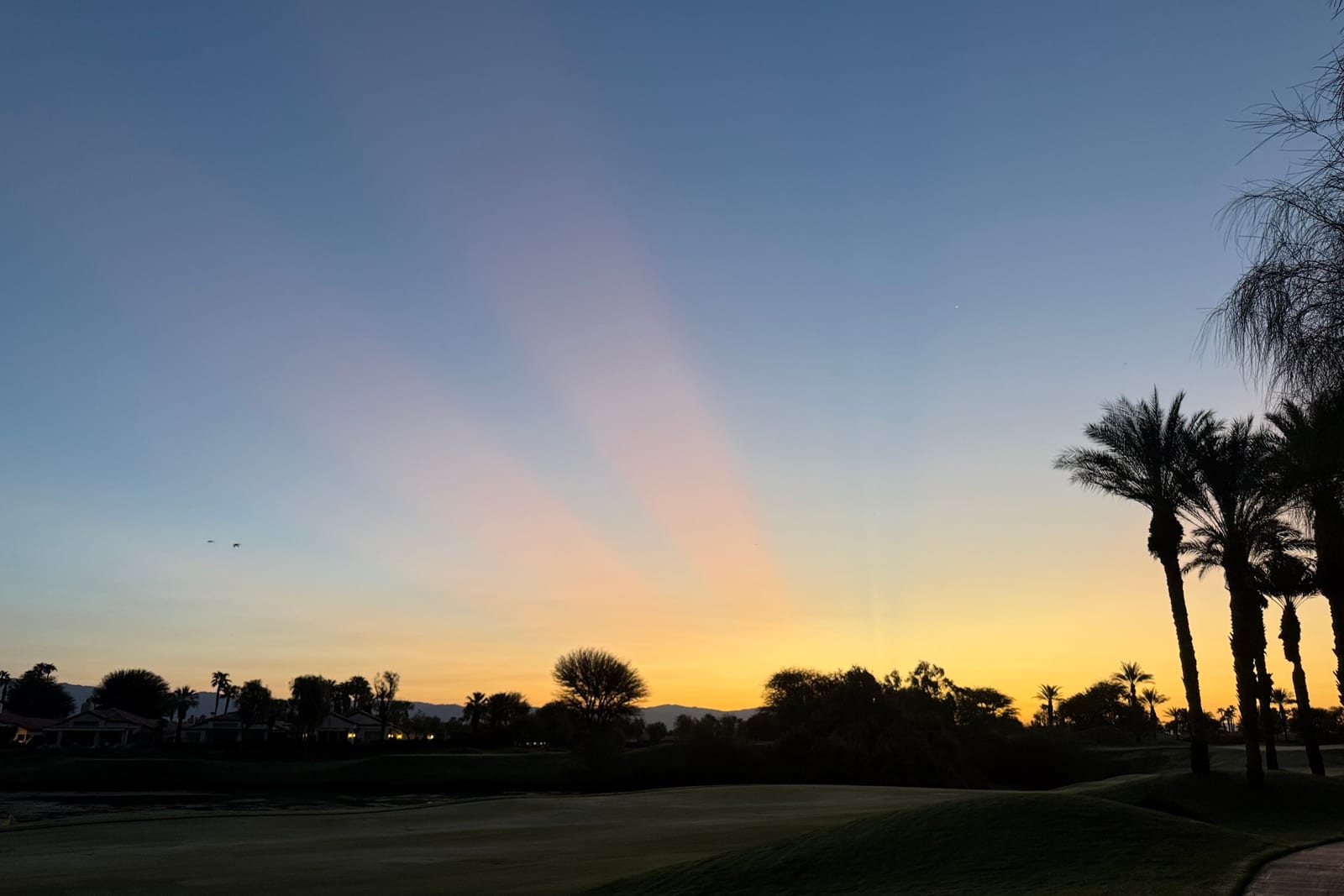 Desert light at Solmirage