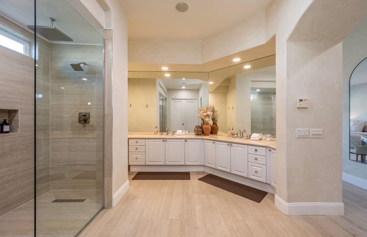 Interiors at Solmirage