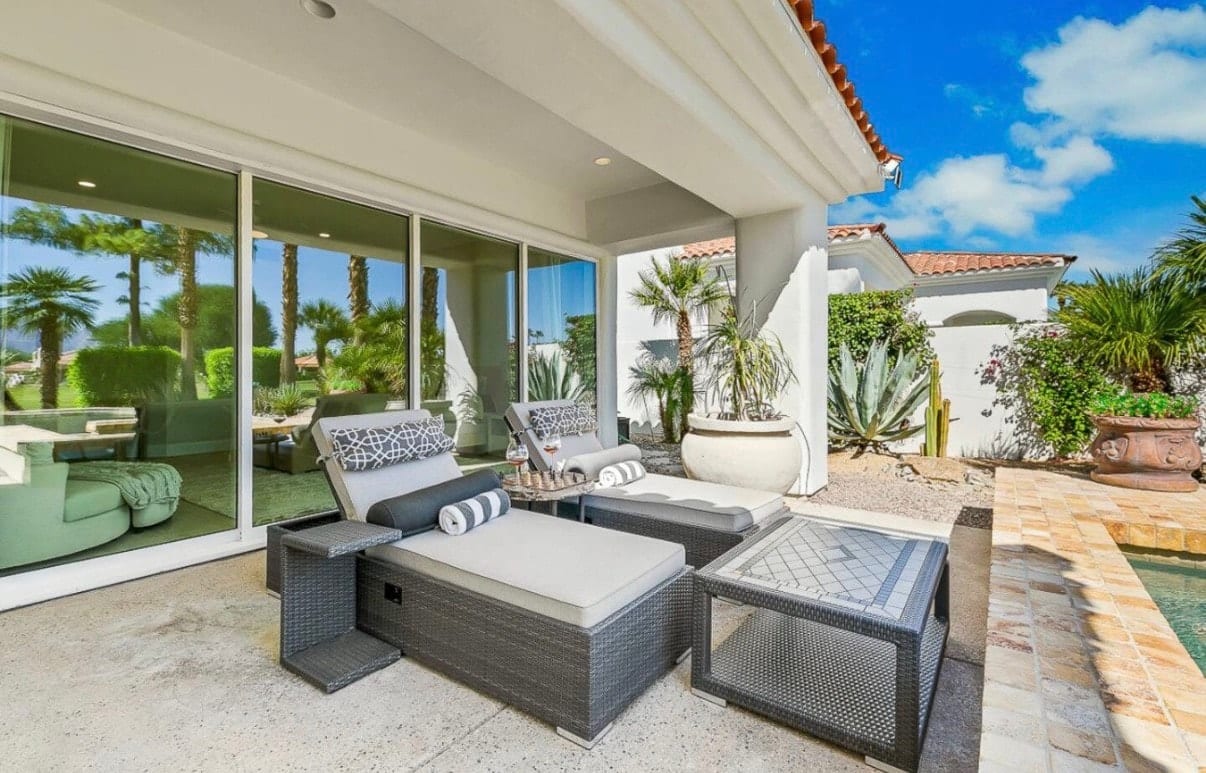 Outdoor living at Solmirage