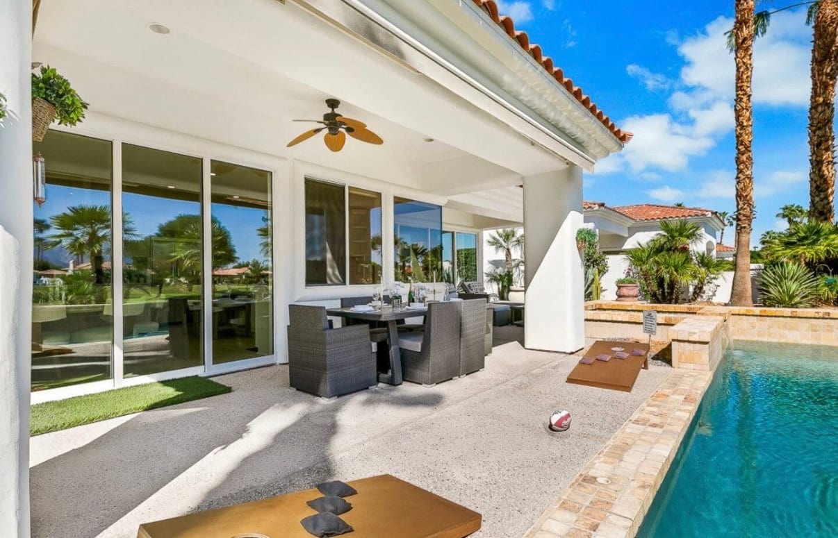 Outdoor living at Solmirage