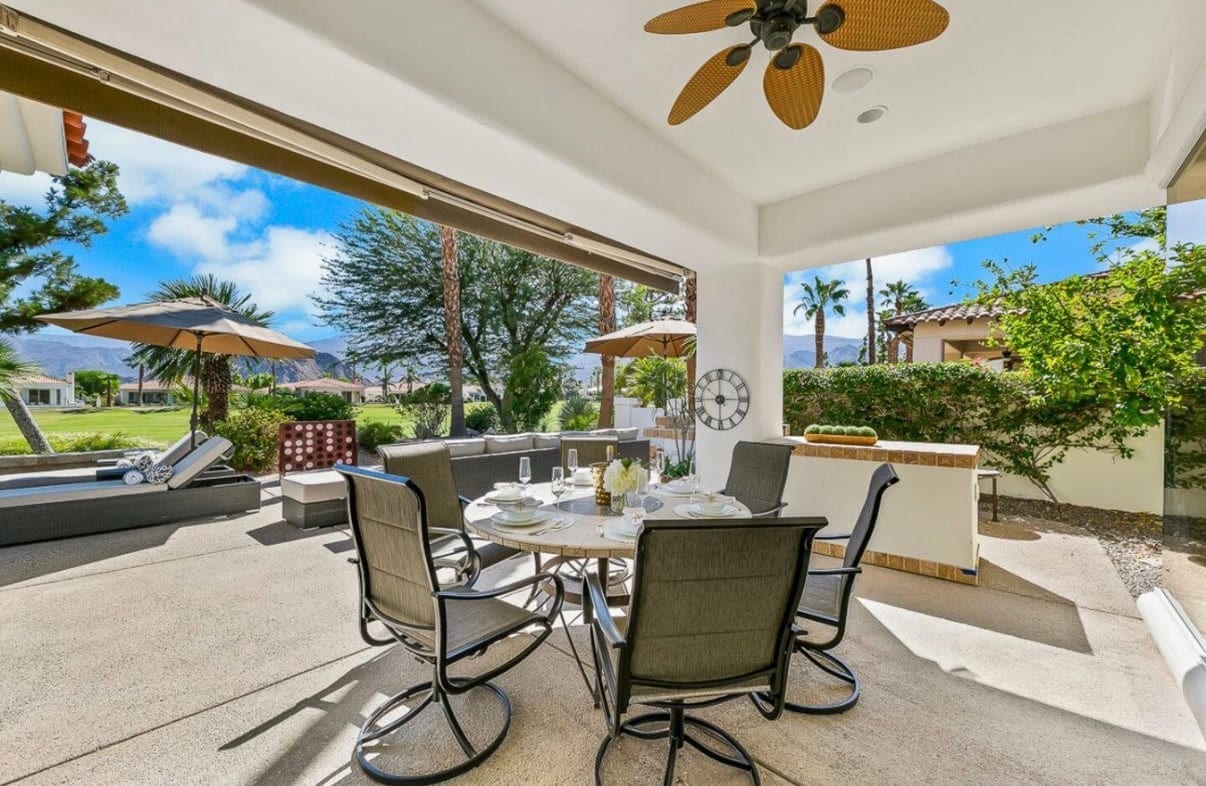 Outdoor living at Solmirage
